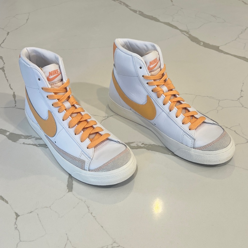 Nike Blazer Mid 77 White Peach Cream Sail Sneaker FD0287 100 Womens Sz 7.5 - Picture 2 of 15